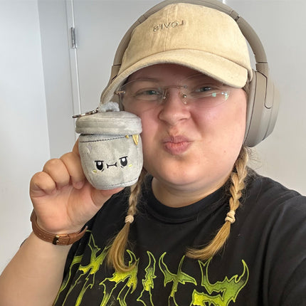 micro trash can user photo